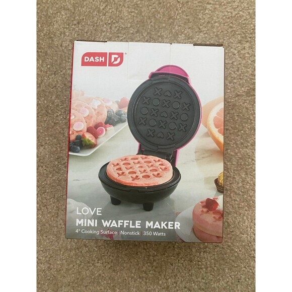 Dash Valentine's Day LOVE Mini Waffle Maker X O Brand new in box - Picture 3 of 7